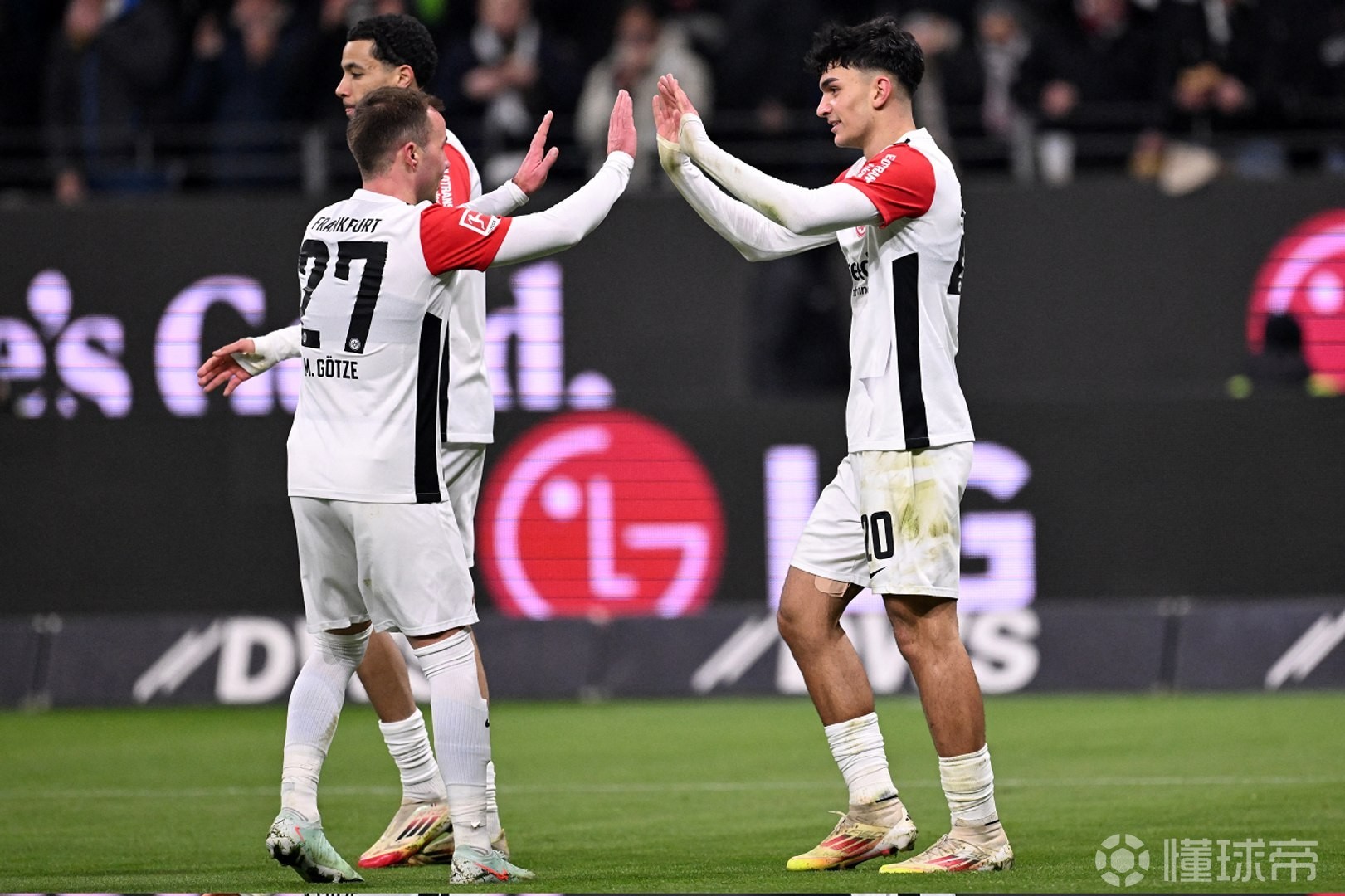 沃尔夫斯堡大胜法兰克福,势不可挡的赢球风暴的简单介绍 沃尔夫斯堡大胜法兰克福,势不可挡的赢球风暴的简单介绍