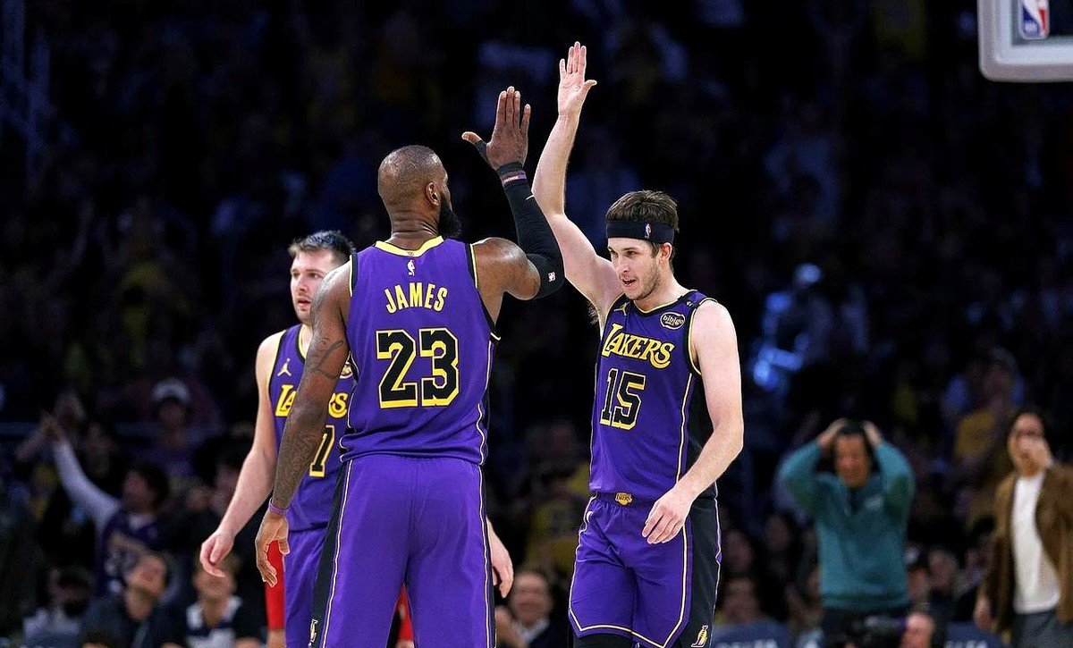 开云体育网页版入口-鹈鹕力克奇才，挺进季后赛的简单介绍