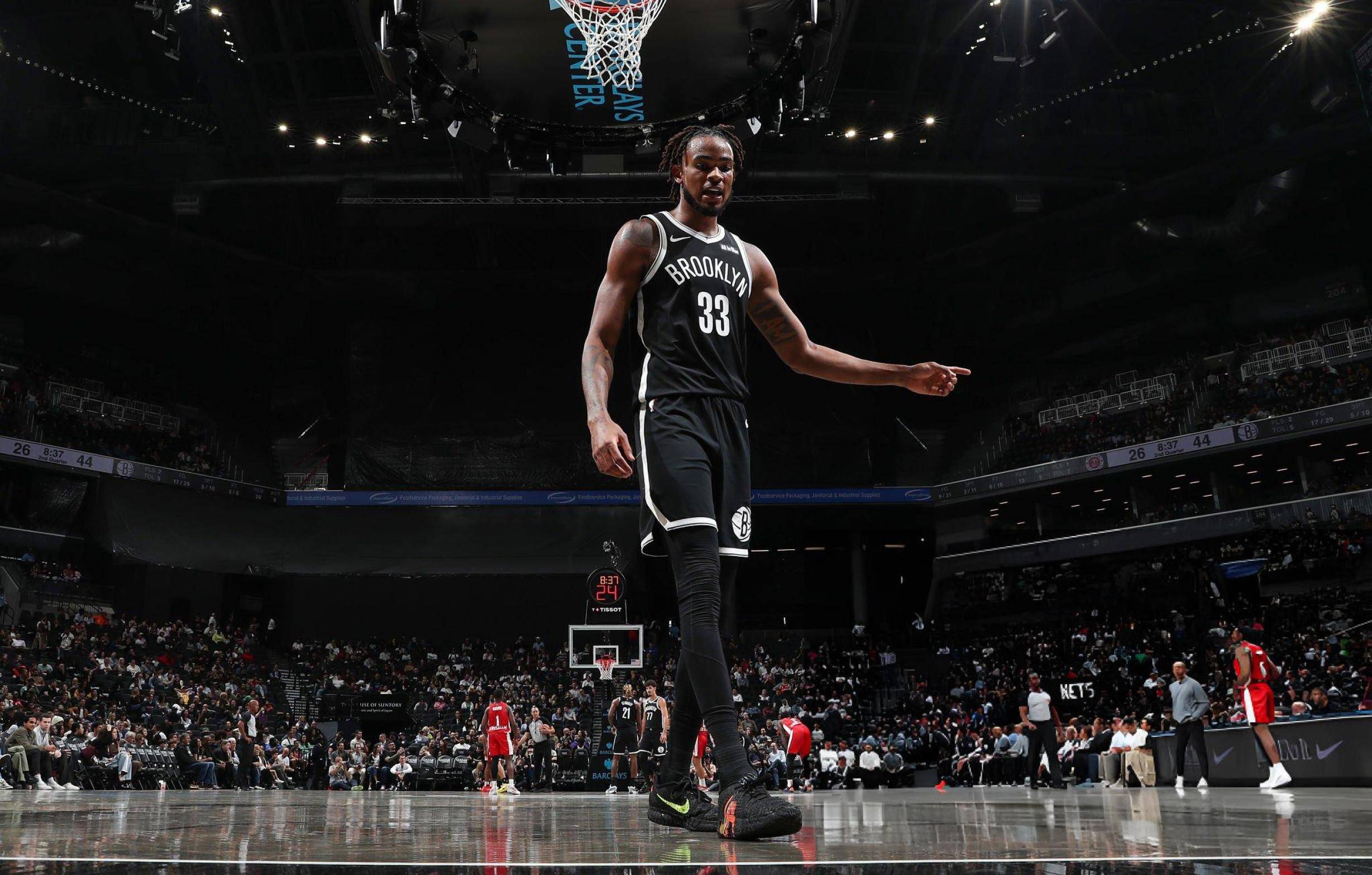 篮网大胜马刺,展现强大实力 篮网大胜马刺,展现强大实力