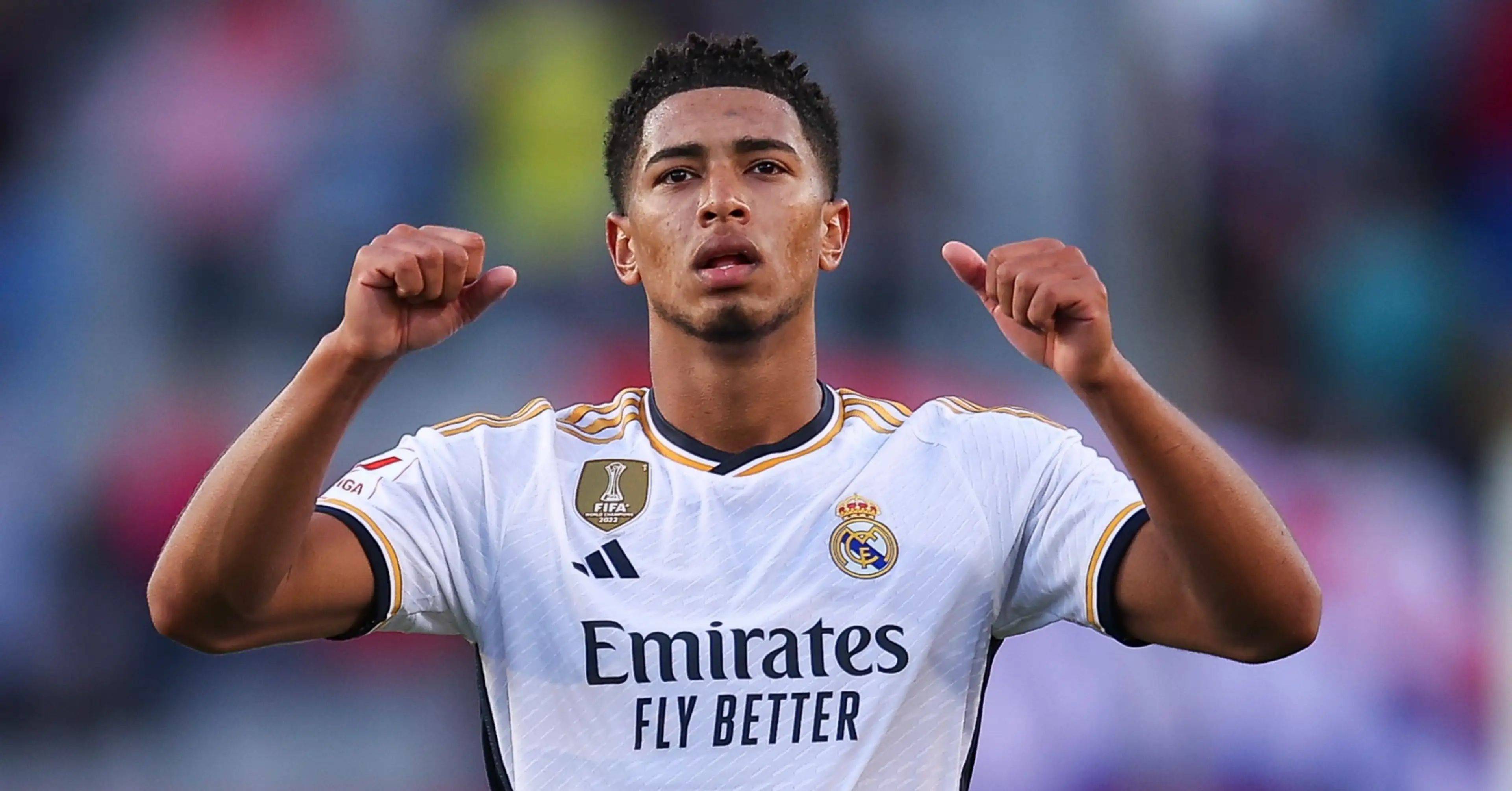 欧冠比赛中一名球员技术全开的简单介绍 欧冠比赛中一名球员技术全开的简单介绍