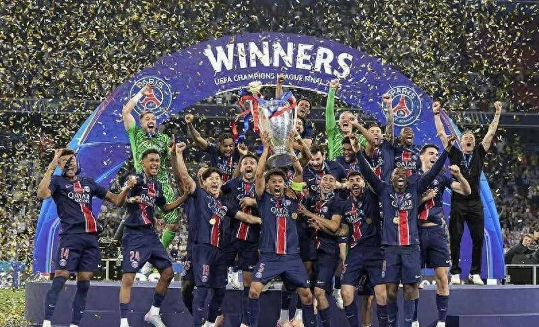 开云体育竞技-巴黎圣日耳曼稳坐法甲榜首，实力占优的简单介绍