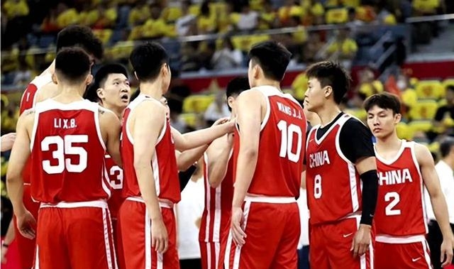 沙特球队全力以赴,积极备战 沙特球队全力以赴,积极备战